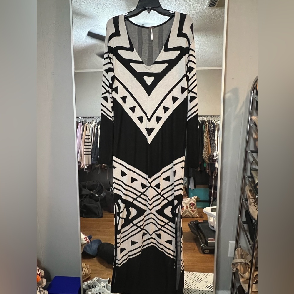 Free People Black & Tan Maxi Sweater Dress Size L